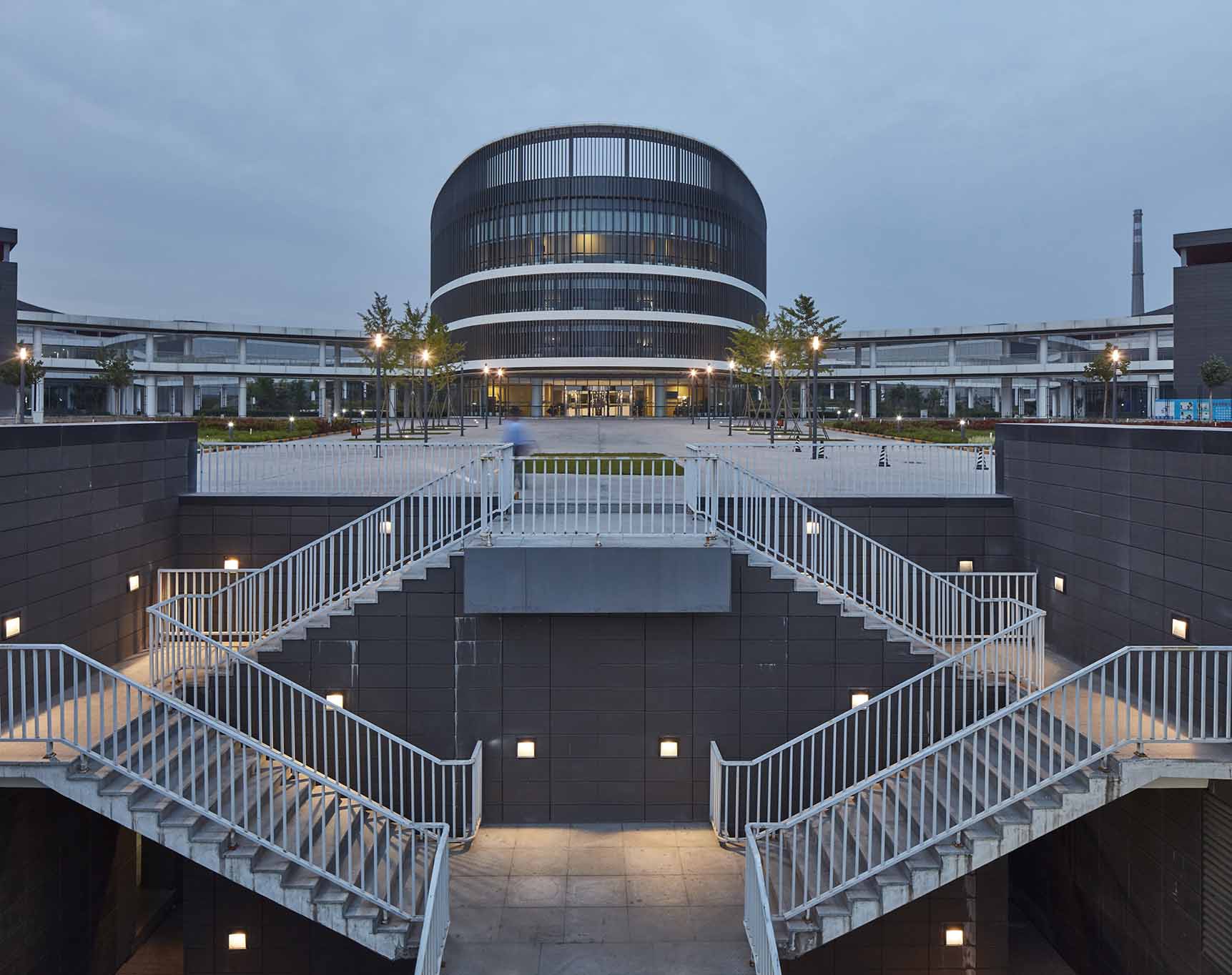 1660024544352229.jpg 建筑外立面及園區綠化實景照片 (3).jpg