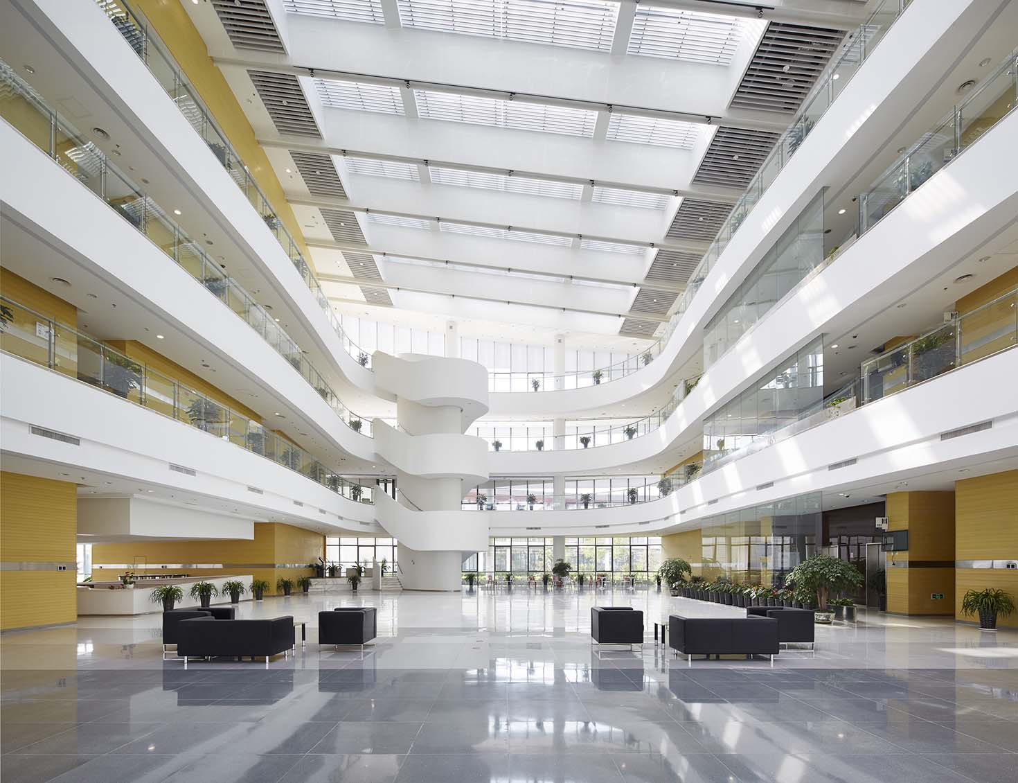 1660024813180431.jpg 綜合辦公樓內裝修實景照片.jpg